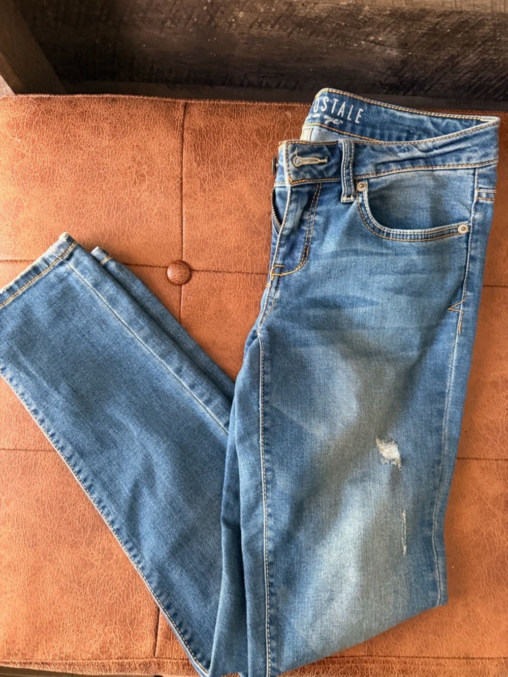 Aeropostale Light Blue Stretch Skinny Jeggings used once 4short